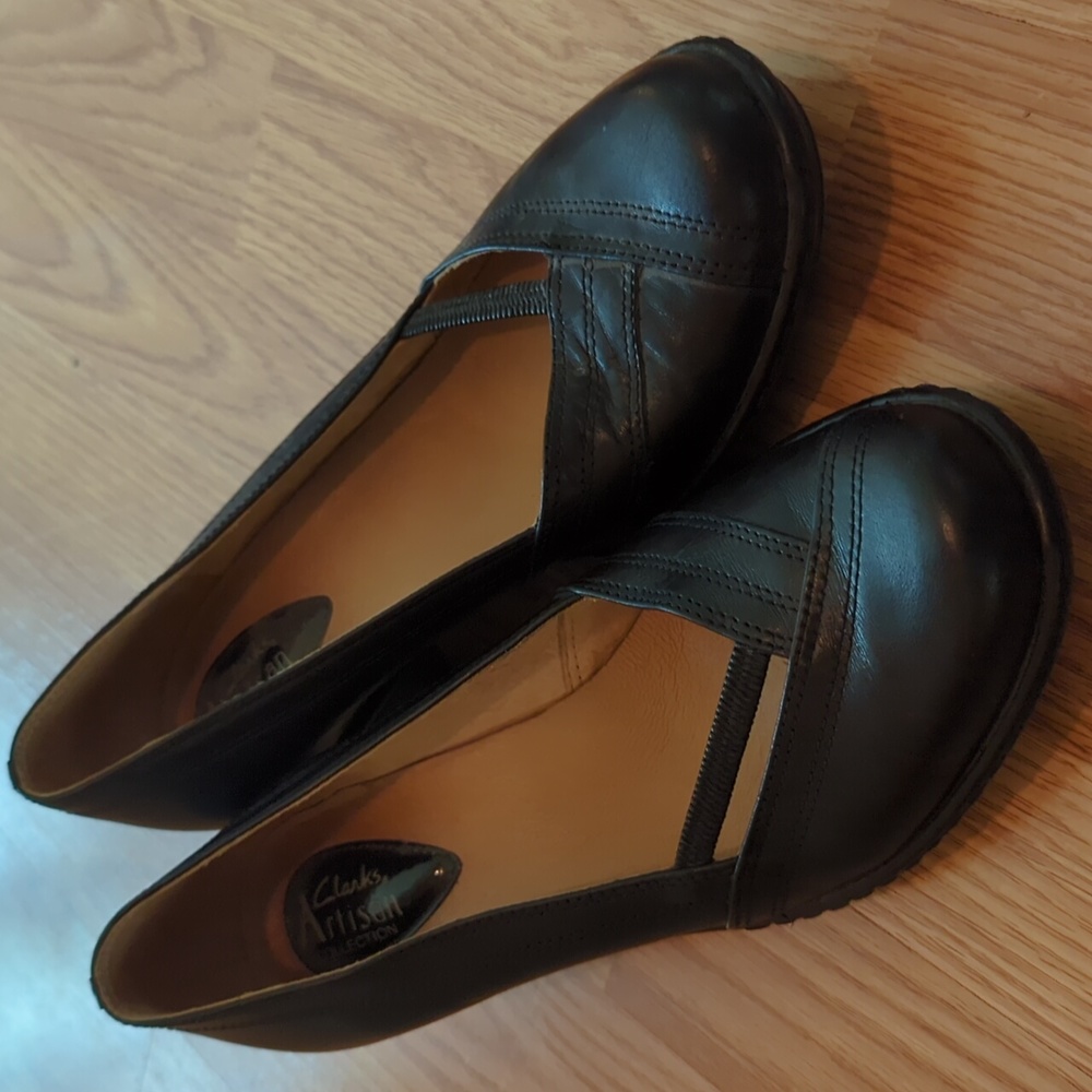 Clarks Artisan collection heels